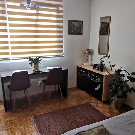 Appartement Stan Na Dan Predah à Užice Extérieur photo